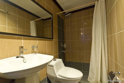 Richmond Plaza Hotel — photo 3