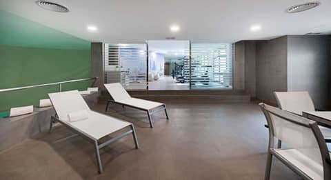 NH Valencia Las Artes — recepcion & lobby