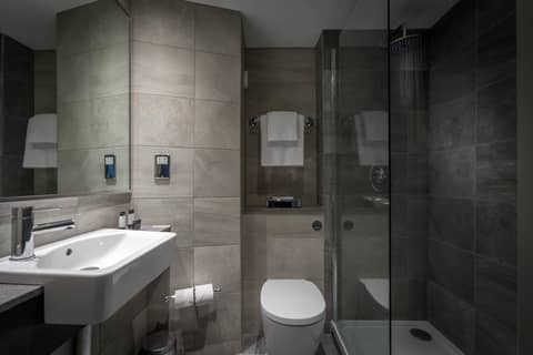 Clayton Hotel Manchester City Centre — photo 9