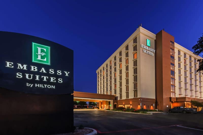 Embassy Suites by Hilton Dallas Market Center — building