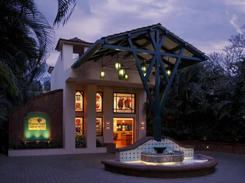 Lemon Tree Amarante Beach Resort Goa — photo 3