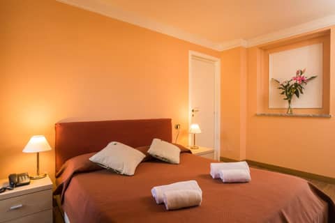 Hotel Villa Rosa — hotel room