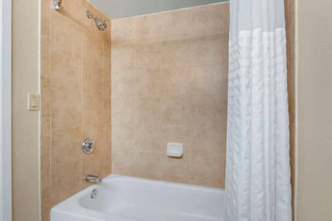 Comfort Suites Near Universal Orlando Resort — photo 2