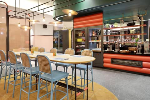 ibis Styles Jakarta Tanah Abang — photo 9