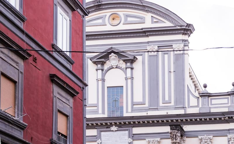 Bien-Bì — building