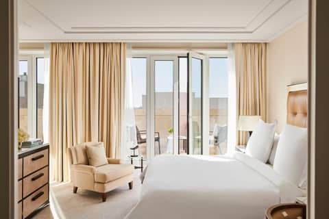 Four Seasons Hotel Madrid — photo 4