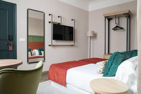 Honest Sevilla Hotel — photo 4
