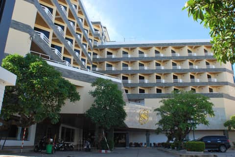 City Beach Resort — photo 4