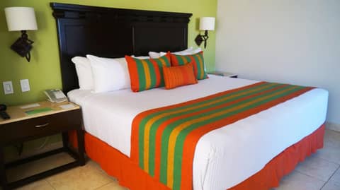 Hotel Tesoro Los Cabos — hotel room