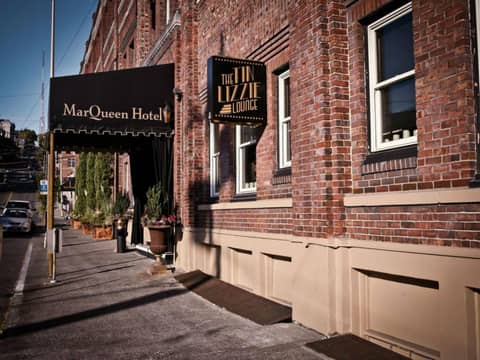 MarQueen Hotel - NEWLY RENOVATED — photo 3