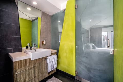 The Moment Hotel — photo 4