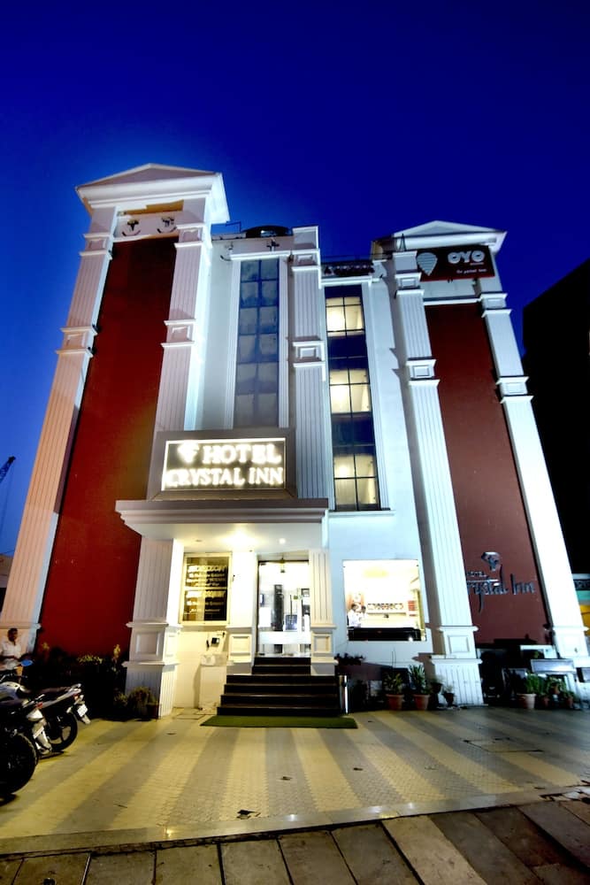 Crystal Inn — building