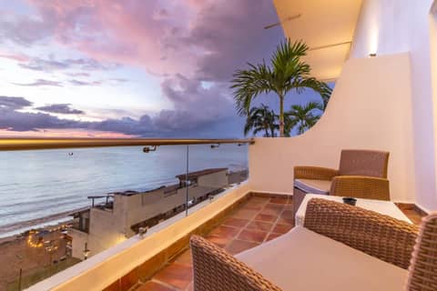 The Paramar Beachfront Boutique Hotel With Breakfast Included - Downtown Malecon — photo 4