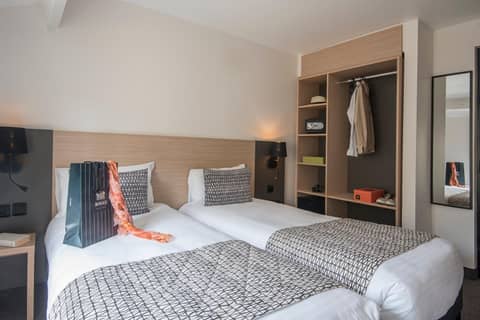 Hotel Saint Gothard — hotel room