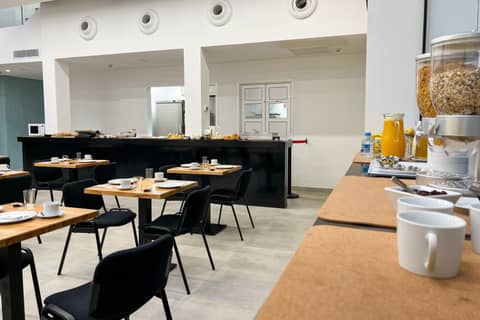 Hotel MG Poniente — photo 8
