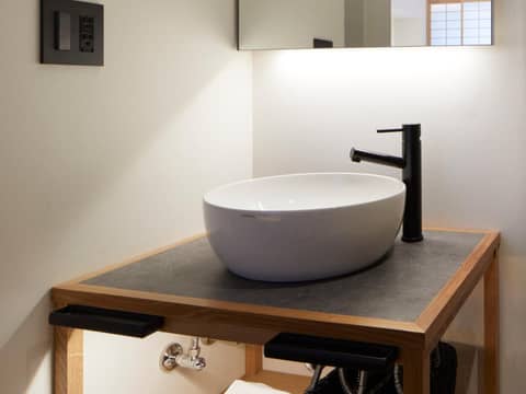 hotel androoms Kyoto Shichijo — bathroom
