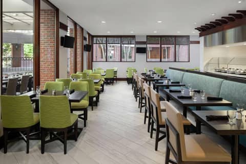 DoubleTree Suites by Hilton Charlotte/SouthPark — photo 6