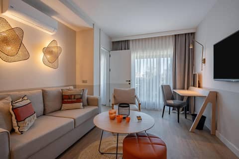Oli Hotel and Suites — photo 5