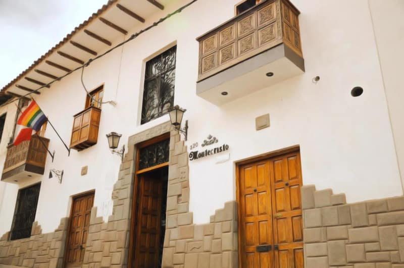 Hotel Montecristo Cusco — building