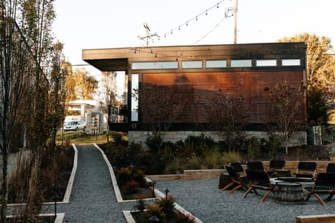 Ironwood Grove, Tiny House Hotel — photo 4