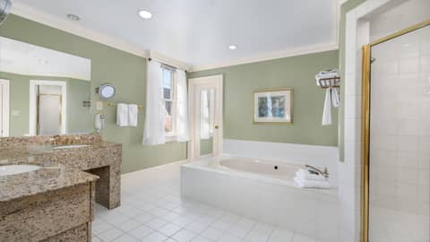 The Founders Inn & Spa Tapestry Collection By Hilton — photo 3