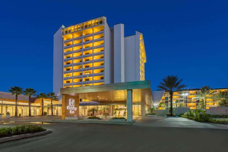 Holiday Inn Orlando – Disney Springs® Area by IHG — building
