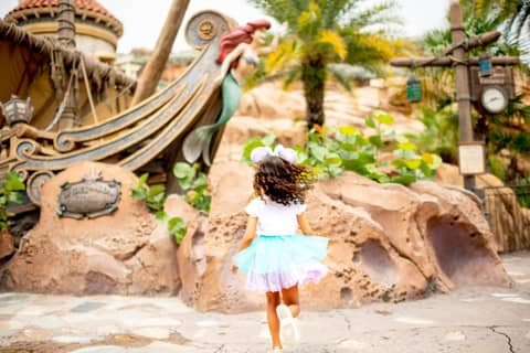 Holiday Inn Orlando – Disney Springs® Area by IHG — human
