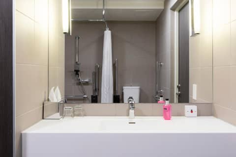 Moxy Glasgow Merchant City — photo 3
