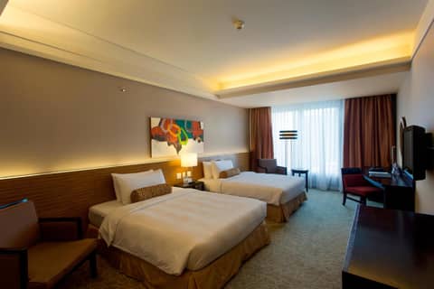 The Bellevue Manila — photo 8