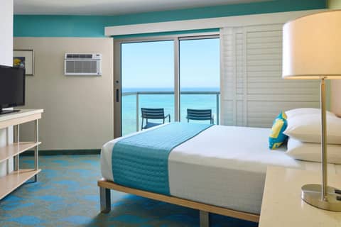 Waikiki Circle Hotel by Castle — photo 9