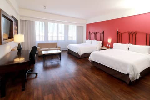 Holiday Inn Hotel & Suites Guadalajara-Centro Historico by IHG — photo 3