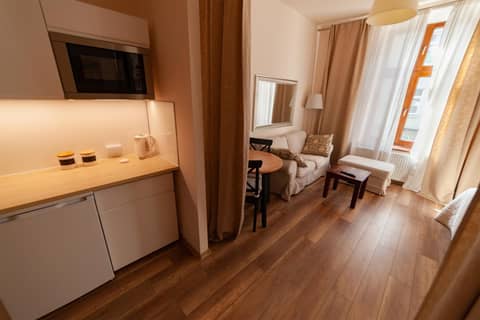 Lounge Apartments — hotel room