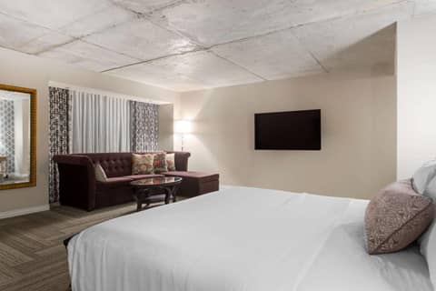Cambria Hotel New Orleans Downtown Warehouse District — photo 6