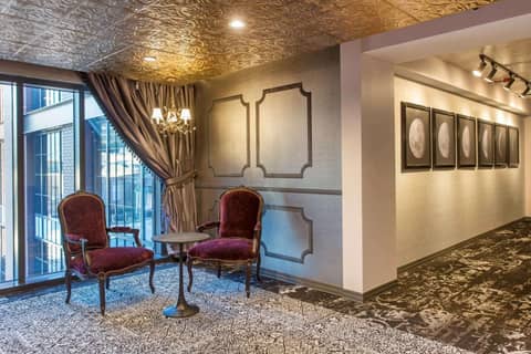Cambria Hotel New Orleans Downtown Warehouse District — lounge
