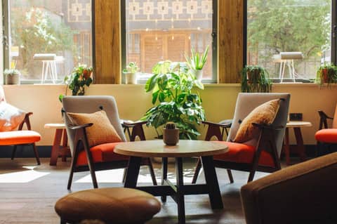 The Corner London City — lounge