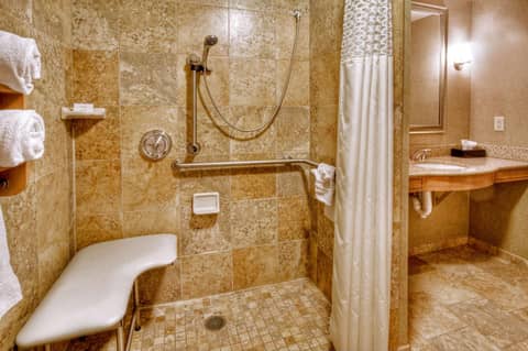 Hampton Inn & Suites Nashville-Vanderbilt-Elliston Place — photo 9