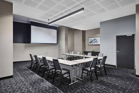 Vibe Hotel Melbourne Docklands — photo 7