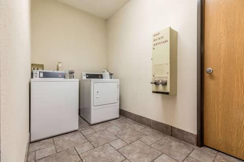 Motel 6-Indianapolis, IN - Southport — photo 2