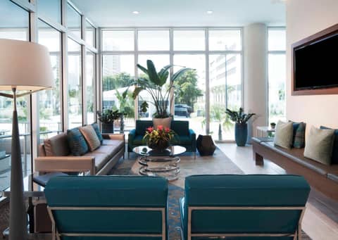Embassy Suites By Hilton Sarasota — photo 2