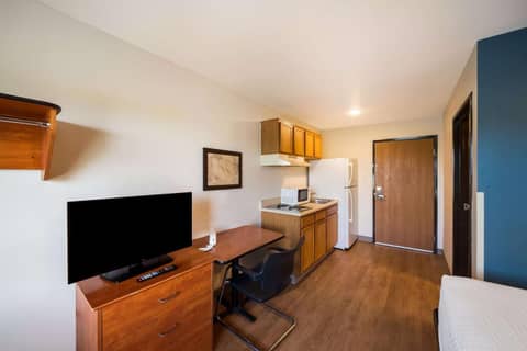 WoodSpring Suites Fort Worth Fossil Creek — photo 2