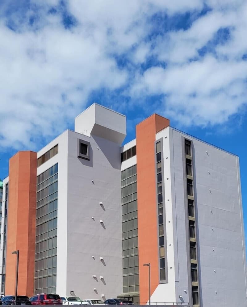Breakers Resort Inn — building