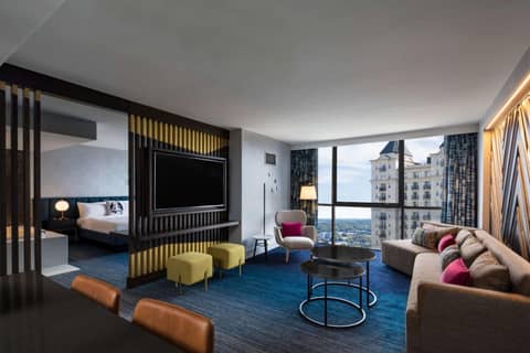 The Starling Atlanta Midtown, Curio Collection by Hilton — hotel room