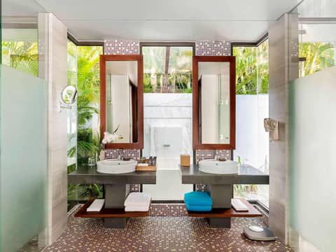 Novotel Phu Quoc Resort — bathroom