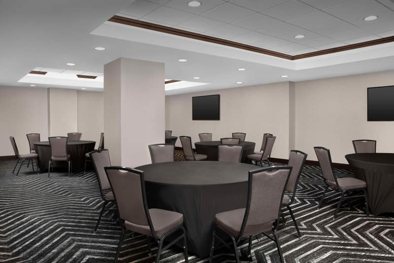 Homewood Suites Dallas Downtown — meeting & event spaces