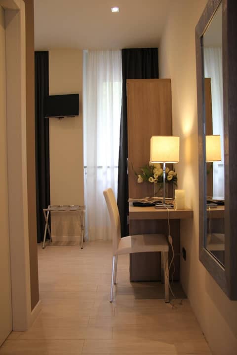 Hotel Zara Milano — hotel room