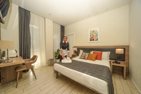 Hotel Zara Milano — human