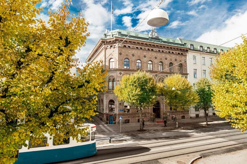 Elite Plaza Hotel — building