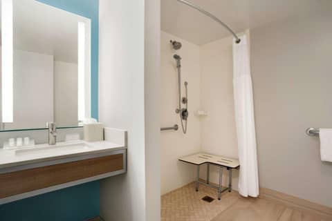 Hilton Garden Inn New Orleans Convention Center — photo 4