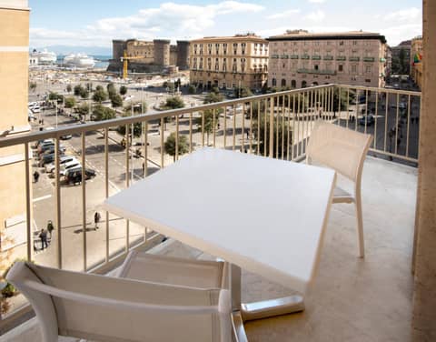 Domus Vista Castello — balance & terrace