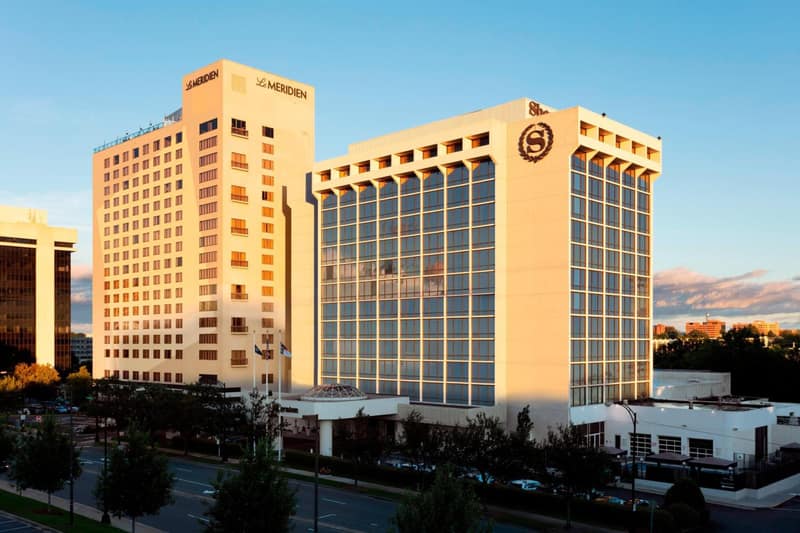Le Meridien Charlotte — building